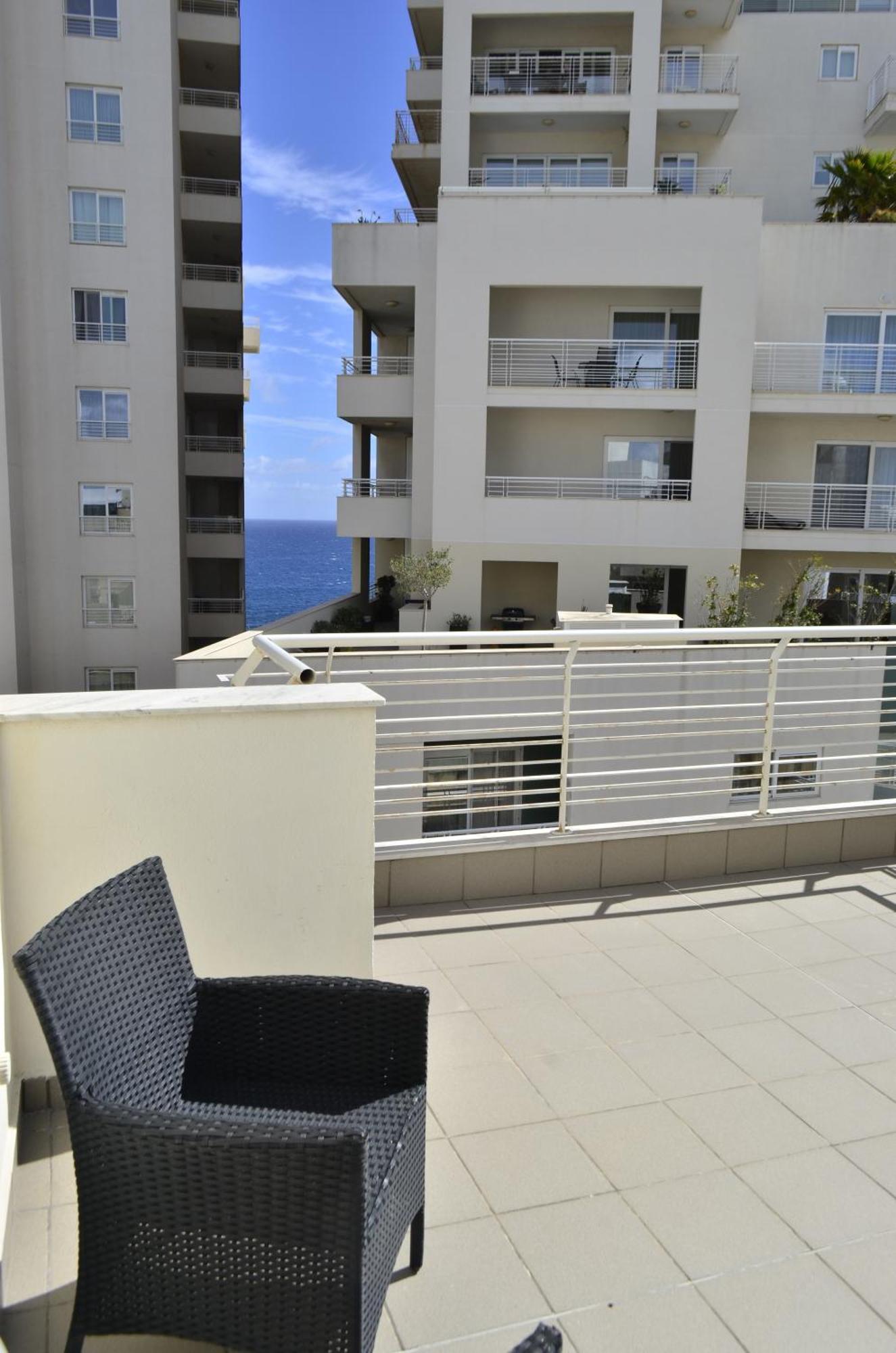 Best Location In Sliema Extérieur photo